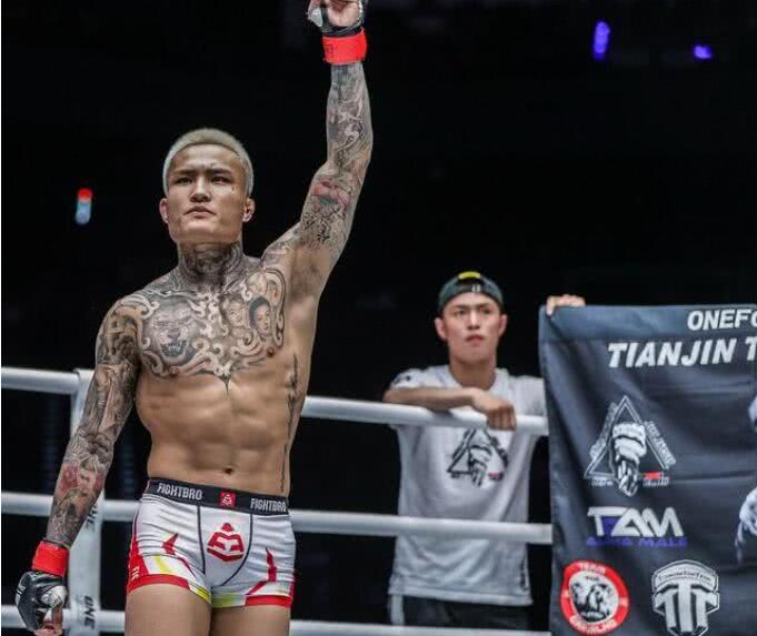  昂热主帅炮轰裁判遭禁赛处罚  